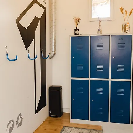 Albergue Lx *