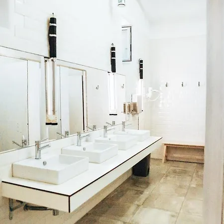 Lx Hostel *