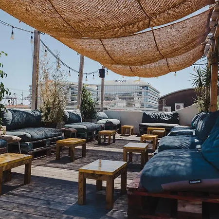 Lx Auberge de jeunesse *