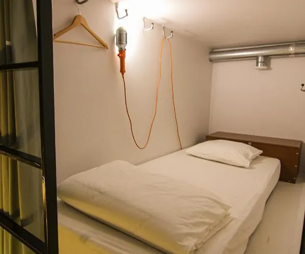 Lx Hostel