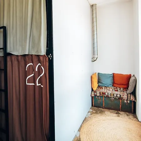 Hostel Lx *